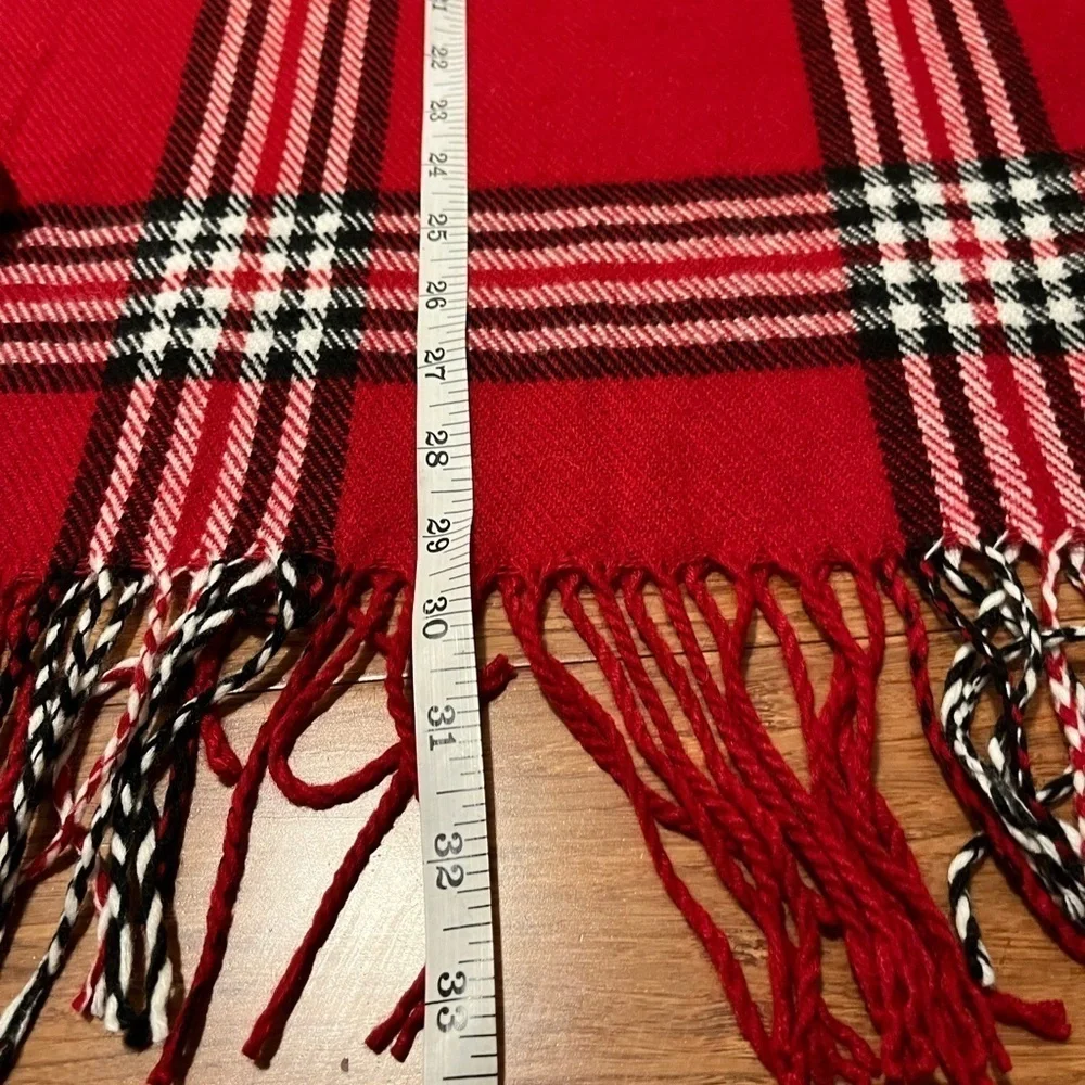 Oleg Cassini O.C. red white & black plaid long wrap blanket scarf w fringe 66